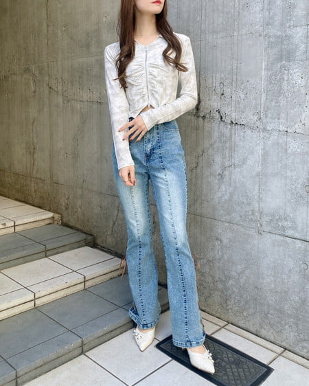 INGNI(イング) サイドレースアップ&センターシームフレアデニムパンツ デニム/ブルーA