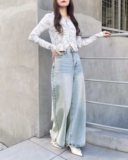 INGNI（イング） ムラ染め襟付きジップトップス ｵﾌﾎﾜｲﾄ