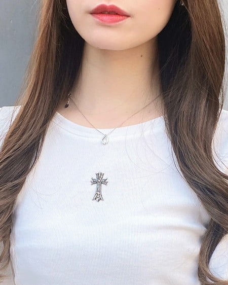 INGNI（イング） 装飾クロス付サイドギャザーリブロンT ｵﾌﾎﾜｲﾄ