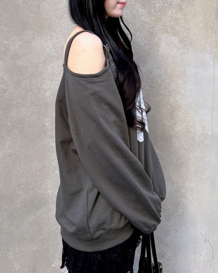 INGNI（イング） 肩ベルト付ナンバリングスウェットトップス ﾁｬｺｰﾙｸﾞﾚｰ