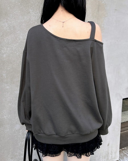 INGNI（イング） 肩ベルト付ナンバリングスウェットトップス ﾁｬｺｰﾙｸﾞﾚｰ