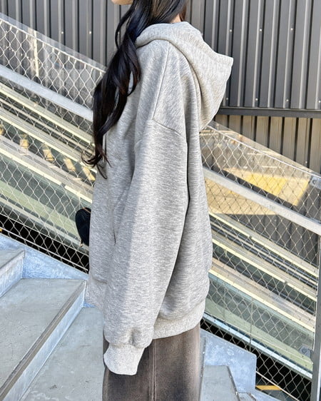 INGNI(イング) ムラ染めバックラインストーンクロスジップパーカー グレー