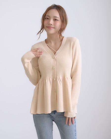 INGNI（イング） 金ボタンペプラムニットカーディガン ｱｲﾎﾞﾘｰ