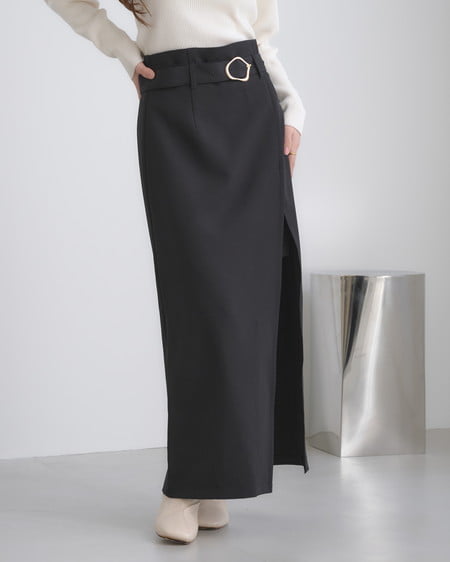 INGNI（イング） 変形バックルIラインスカート ｸﾛ