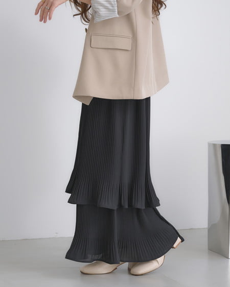 INGNI（イング） プリーツスカート ｸﾛ