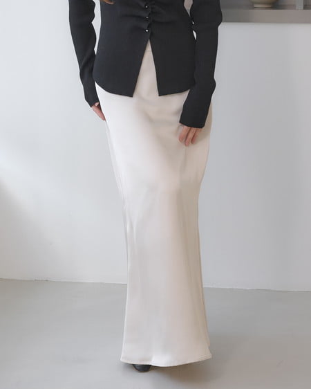 INGNI(イング) サテンマーメイドスカート アイボリー