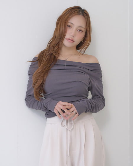 INGNI(イング) ギャザードレープトップス チャコールグレー