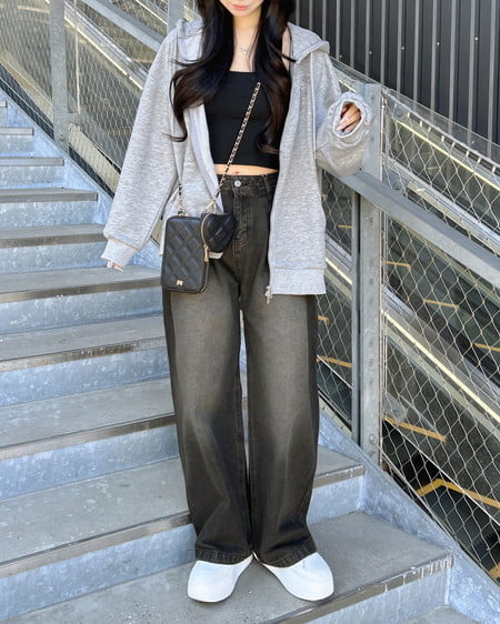 INGNI（イング） バレルレッグデニムパンツ ｸﾛ