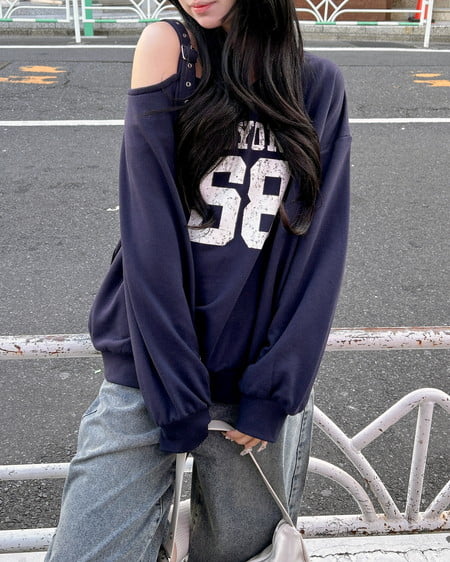 INGNI（イング） 肩ベルト付ナンバリングスウェットトップス ｺﾝ