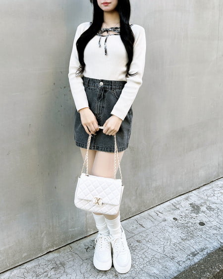 INGNI(イング) チェック柄配色デコルテリボンニット オフホワイト/クロチェック