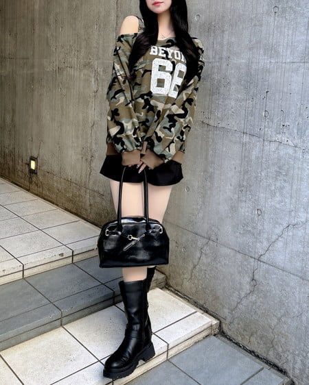 INGNI（イング） 肩ベルト付ナンバリングスウェットトップス ﾒｲｻｲ