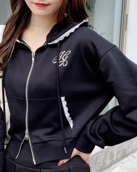 INGNI（イング） レース付胸ロゴスウェットショートジップパーカー ｸﾛ