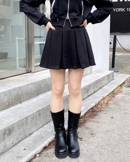 INGNI（イング） スウェットプリーツスカート ｸﾛ