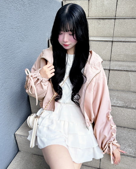 袖レースアップクロップド丈マウンテンパーカー