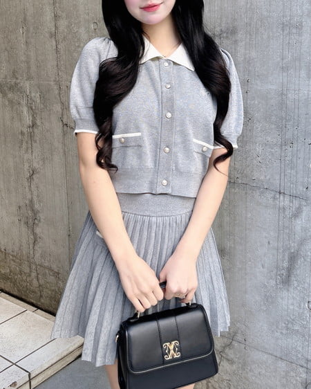 INGNI(イング) 配色胸刺繍襟付ニットカーディガン+ニットミニスカパン/セット グレー/オフホワイト