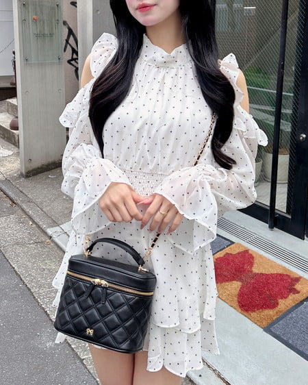 INGNI（イング） 2Wayリボン肩あきフリルミニワンピース ｵﾌ/ﾄﾞｯﾄ