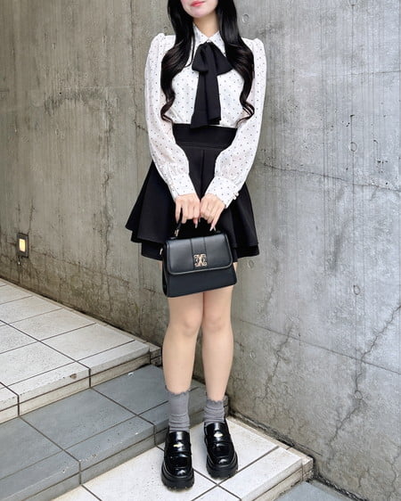 INGNI(イング) シアーボウタイブラウス オフ/ドット