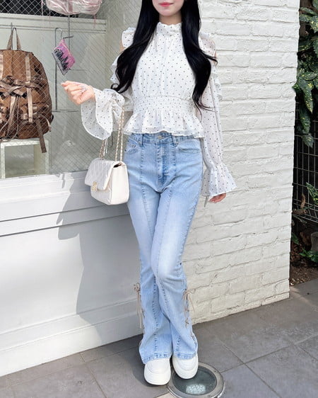 INGNI(イング) サイドレースアップ&センターシームフレアデニムパンツ デニム/ライトブルーA