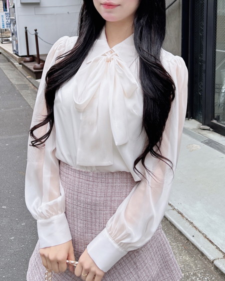 INGNI（イング） シアーボウタイブラウス ｵﾌﾎﾜｲﾄ