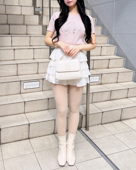 INGNI(イング) イニシャルビジューロゴ半袖リブニット ピンク