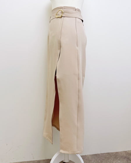 INGNI（イング） 変形バックルIラインスカート ﾍﾞｰｼﾞｭ