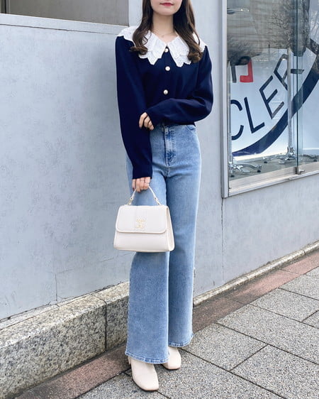 INGNI（イング） エンブレム付ショルダーバッグ ｵﾌﾎﾜｲﾄ