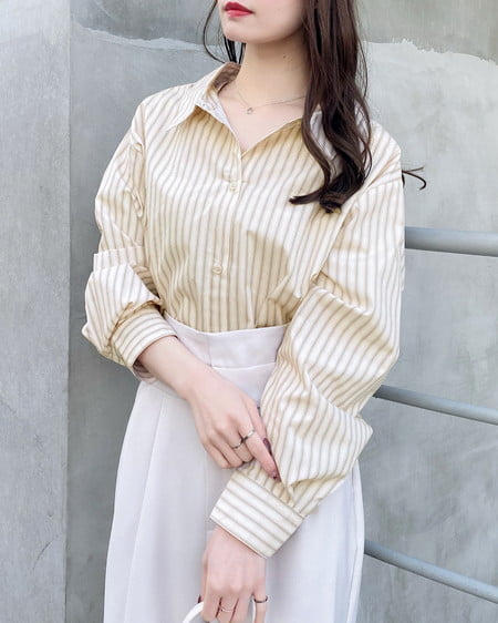 INGNI（イング） 2Wayオフショルストライプ柄シャツ ﾍﾞｰｼﾞｭ/ｽﾄﾗｲﾌﾟ