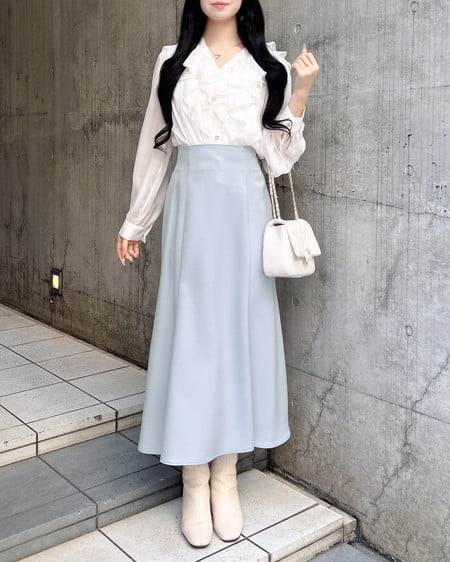 INGNI（イング） 装飾ボタンフリルシアーブラウス ｵﾌﾎﾜｲﾄ