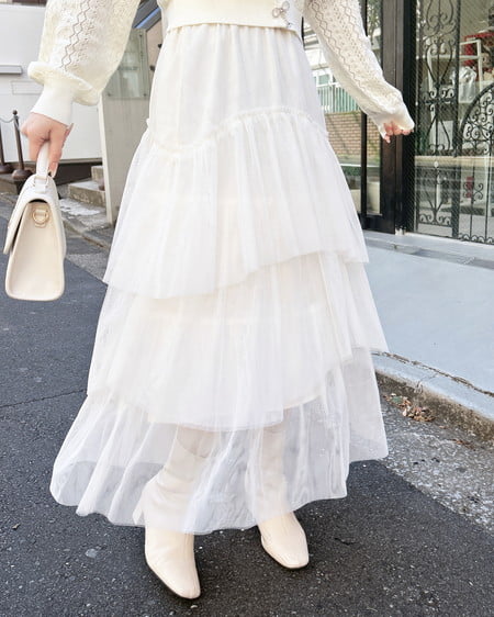 INGNI（イング） ランダムチュールティアードスカート ｵﾌﾎﾜｲﾄ