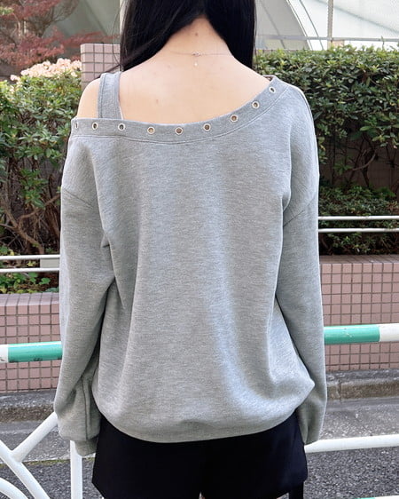 INGNI（イング） ハトメオフショルロゴスウェットトップス ｸﾞﾚｰ