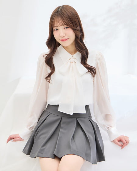 シアーボウタイブラウス