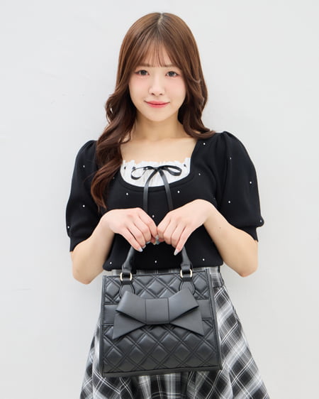 リボン付キルティングスクエアバッグ
