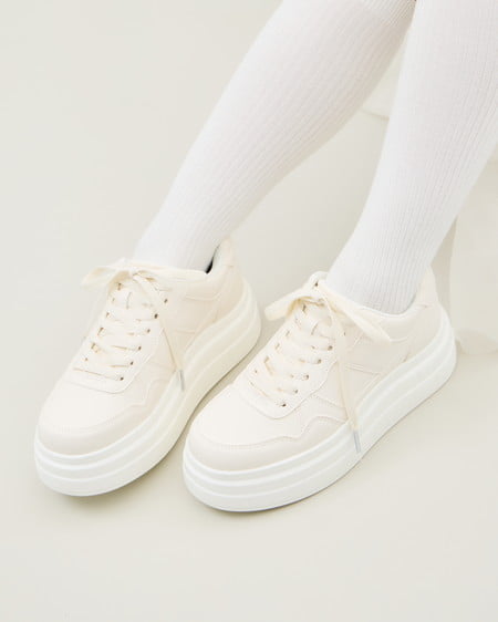 プラットフォームコートスニーカー
