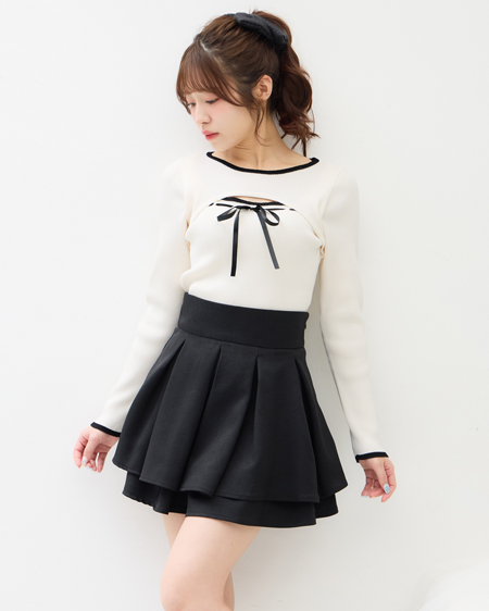 バックレースアップタックフレアスカート