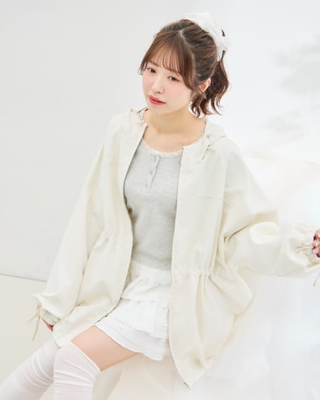 INGNI(イング) ヘンリーネックレース付プレートロゴ長袖リブトップス グレー