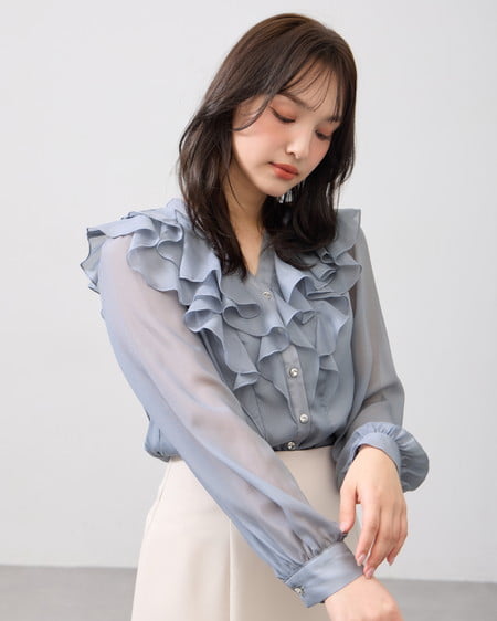 INGNI(イング) 装飾ボタンフリルシアーブラウス ブルーグレー