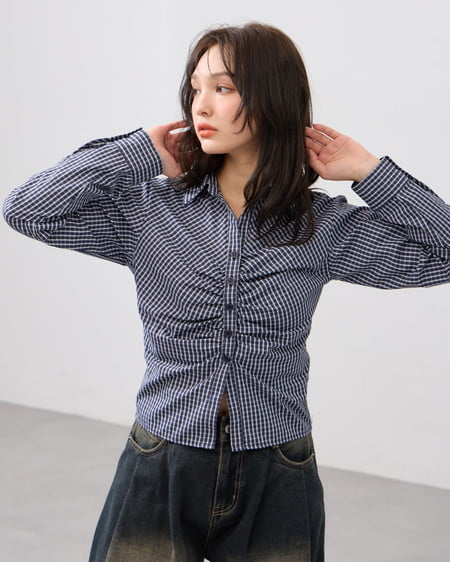 INGNI（イング） チェック柄ギャザークロップドシャツ ｺﾝ/ﾁｪｯｸ