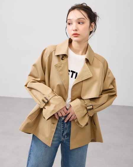 INGNI（イング） ロゴプリントTシャツ ｵﾌﾎﾜｲﾄ/ｸﾛ