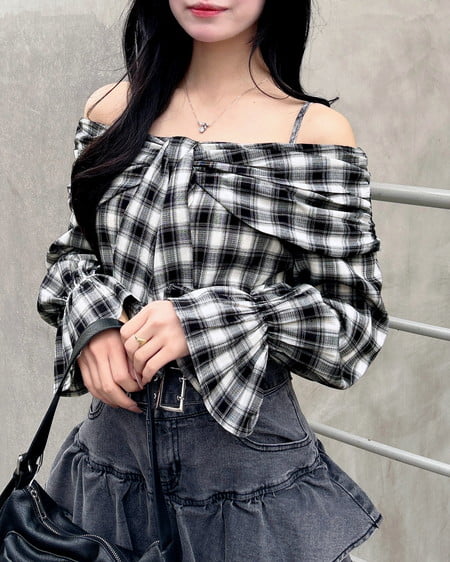 INGNI（イング） リボンオフショルチェック柄ブラウス ｸﾛ/ﾁｪｯｸ