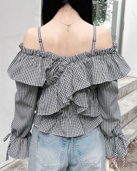 INGNI(イング) クロスフリルオフショルブラウス クロ/ギンガム