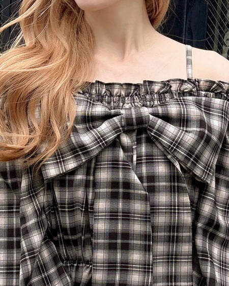 INGNI(イング) ビッグリボンチェック柄オフショルブラウス クロ/チェック