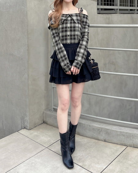 INGNI（イング） オフショルチェックブラウス ｸﾛ/ﾁｪｯｸ