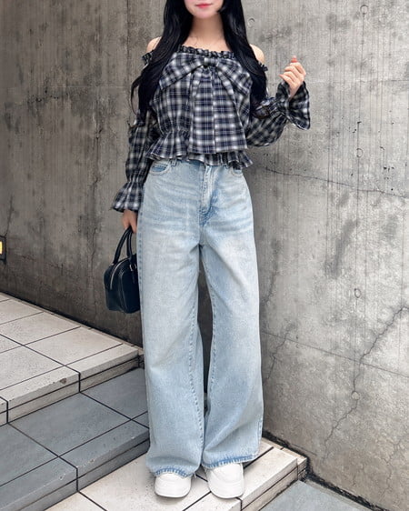 INGNI(イング) グリッターラメデニムワイドパンツ デニム/ライトブルー