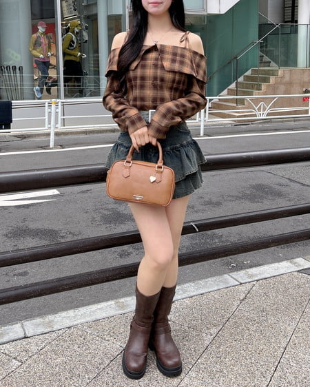 INGNI(イング) オフショルチェックブラウス ブラウン/チェック