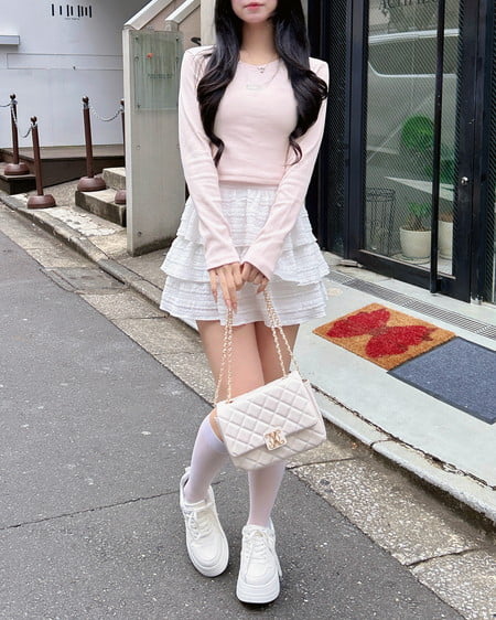 INGNI(イング) サイドレース胸ロゴロングTシャツ ライトピンク