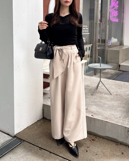 INGNI（イング） フロントギャザートップス ｸﾛ