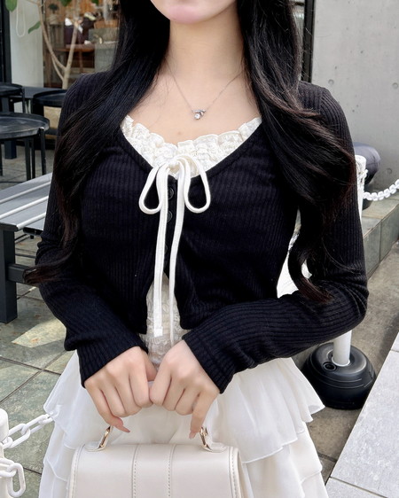 レースレイヤードカーデトップス