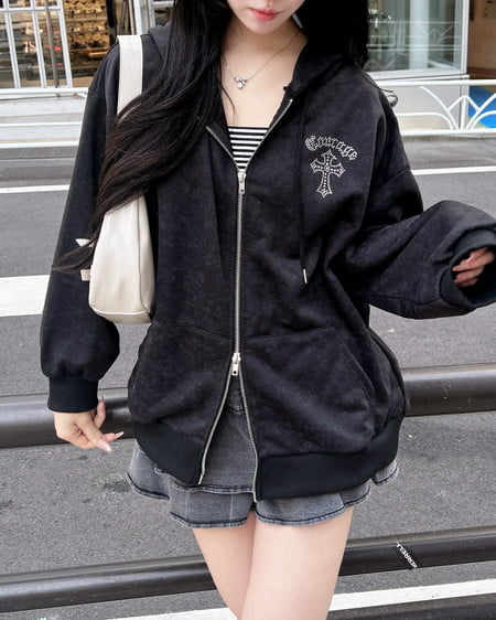 INGNI（イング） ムラ染めバックラインストーンクロスジップパーカー ｸﾛ