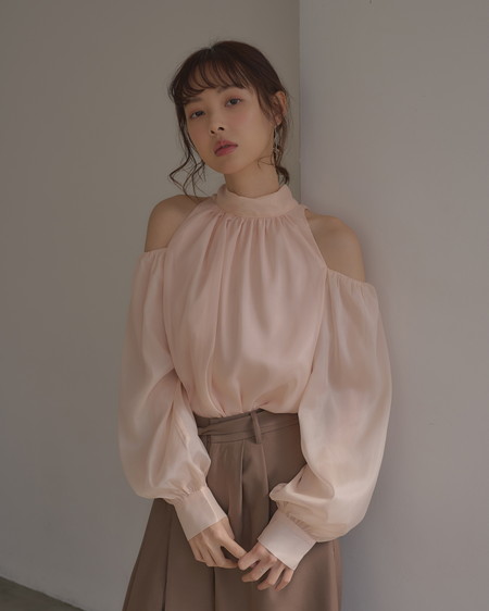 【INGNI SOELA】新作 肩開きブラウス