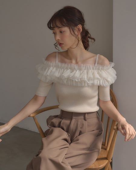 INGNI（イング） チュールオフショルダブルフリル半袖ニット ｱｲﾎﾞﾘｰ/ｱｲﾎﾞﾘｰ